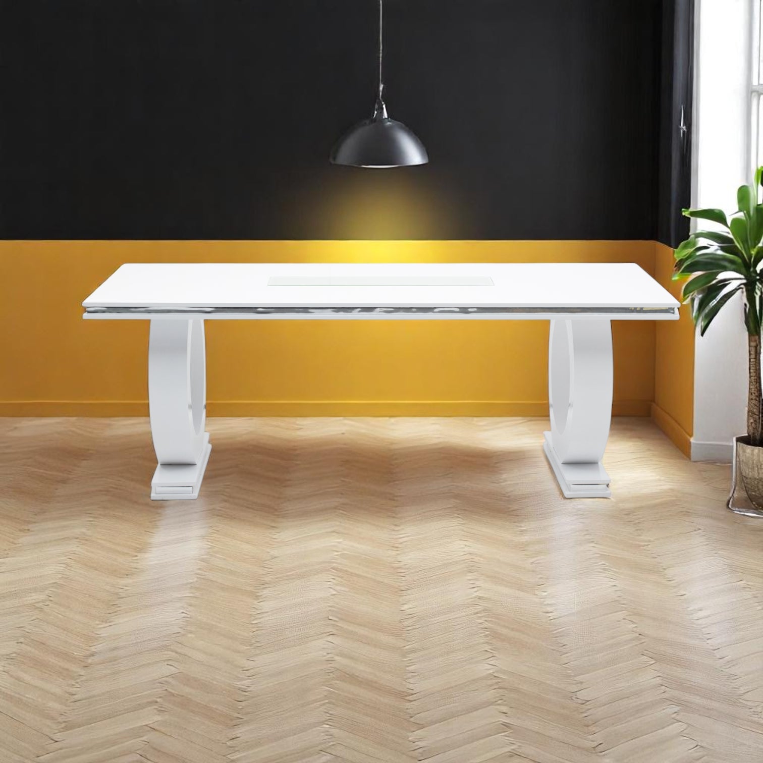 Royalty Table 8 Seater